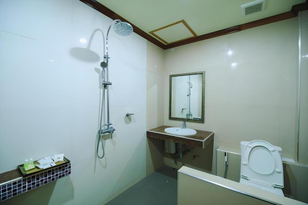 Amornsukhothai Hotel Ngoại thất bức ảnh