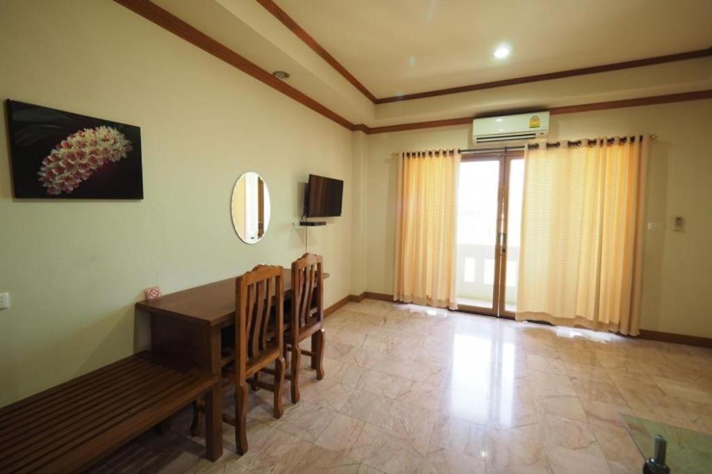 Amornsukhothai Hotel Ngoại thất bức ảnh